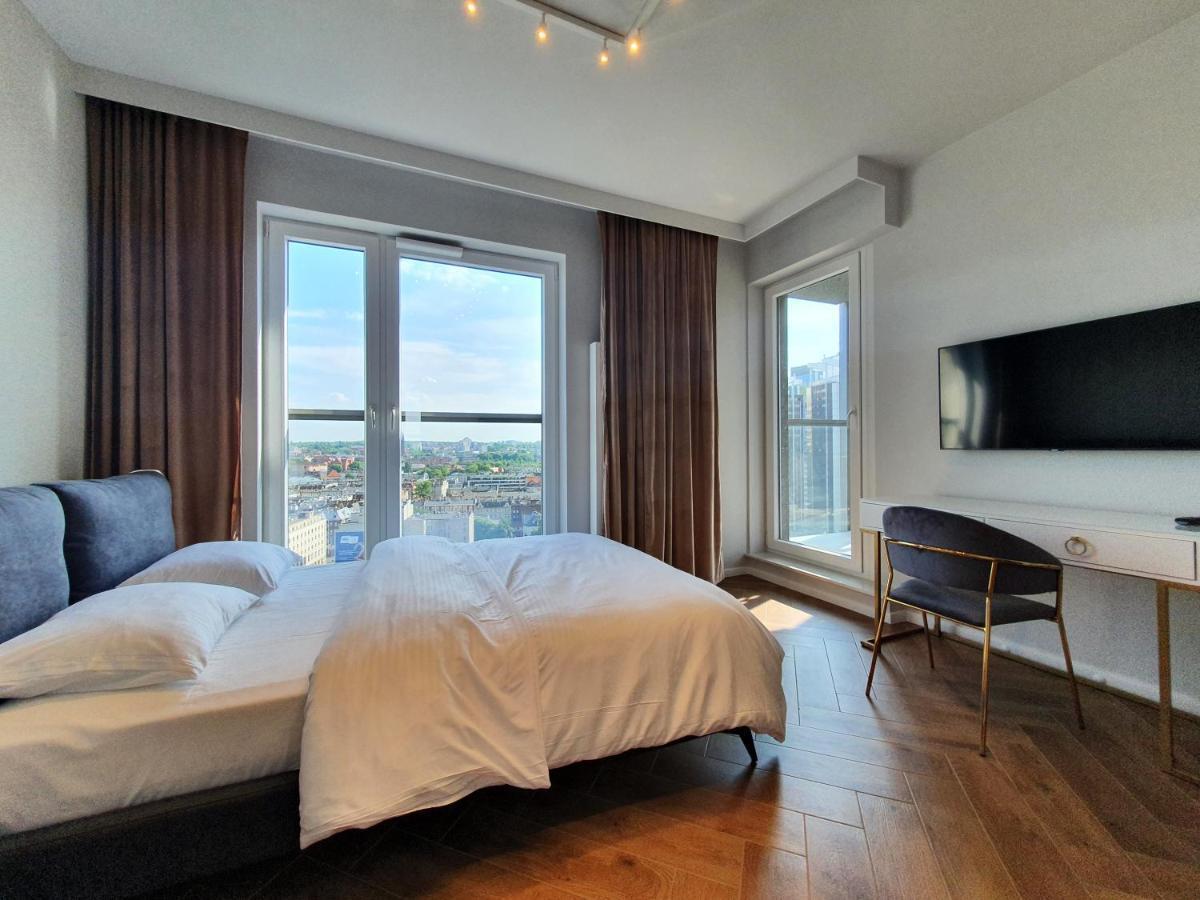 15 Pietro Sokolska 30 Towers Apartments - New - Lux - Parking - Sauna - Gym- And The Best View In Kattowitz Exterior foto