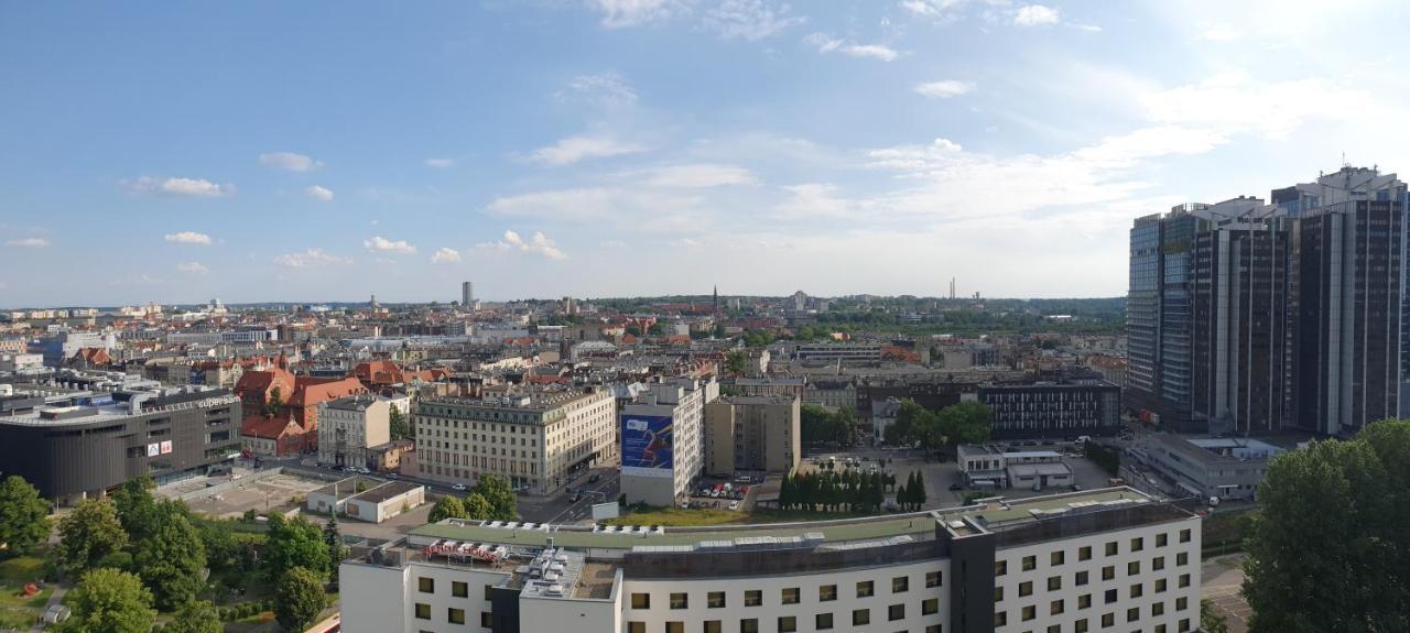 15 Pietro Sokolska 30 Towers Apartments - New - Lux - Parking - Sauna - Gym- And The Best View In Kattowitz Exterior foto