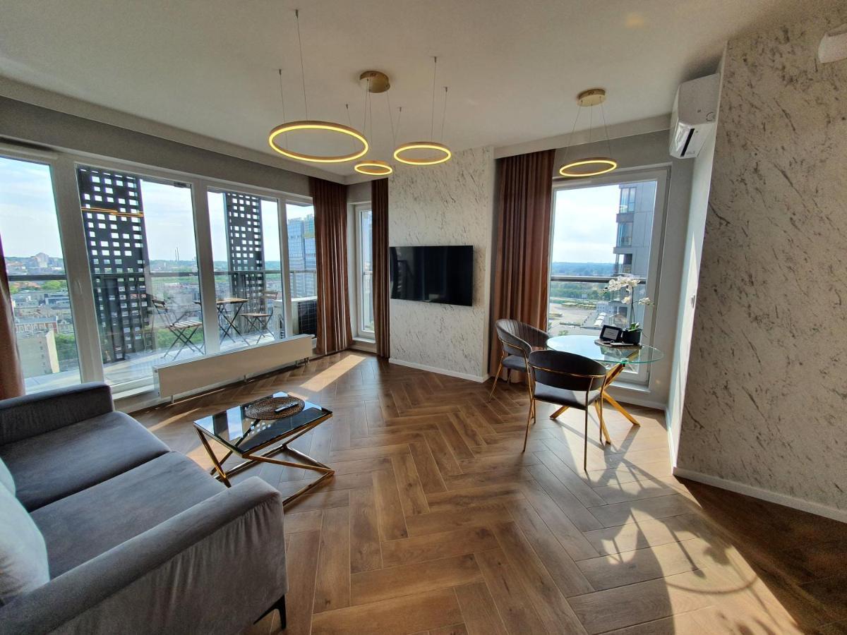 15 Pietro Sokolska 30 Towers Apartments - New - Lux - Parking - Sauna - Gym- And The Best View In Kattowitz Exterior foto